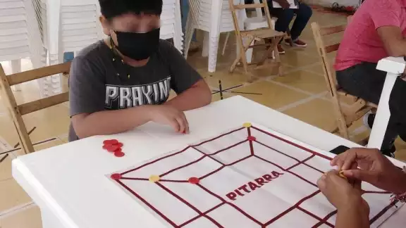 Serán seis jóvenes entre los 17 y 23 años los que acudirán a los juegos de pitarra, chillillo y T´embani; tienen experiencia en los desafíos Serán seis jóvenes entre los 17 y 23 años los que acudirán a los juegos de pitarra, chillillo y T´embani; tienen experiencia en los desafíos