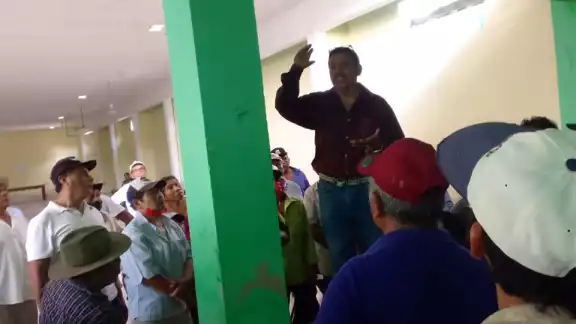El nuevo líder aseguró que atendrá a los comisarios El nuevo líder aseguró que atendrá a los comisarios