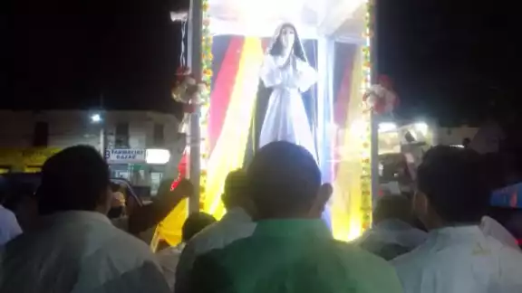 Cierran fiesta religiosa de la Asunción con procesión en Peto, Yucatán Cierran fiesta religiosa de la Asunción con procesión en Peto, Yucatán