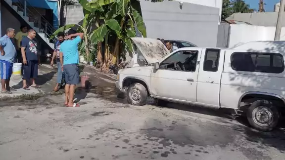 El propietario alcanzó a sofocar el incendio antes de que el fuego alcanzara a una vivienda El propietario alcanzó a sofocar el incendio antes de que el fuego alcanzara a una vivienda