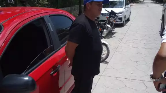 El automóvil en el que se desplazaba fue reconocido por participar en diferentes robos El automóvil en el que se desplazaba fue reconocido por participar en diferentes robos