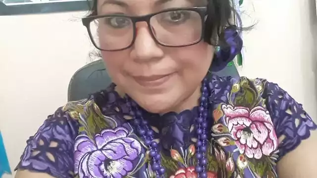 La activista maya, originaria de Felipe Carrillo Puerto, declaró que ella misma sufrió discriminación hasta por usar un Hipil