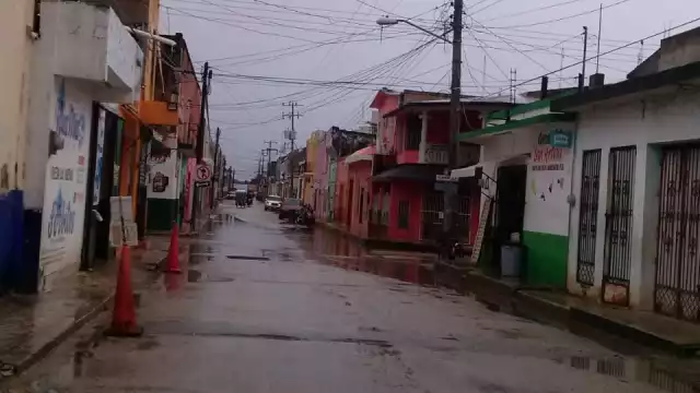 La colonia Miraflores se vio afectada por las lluvias vespertinas. Foto: Valerio Chan