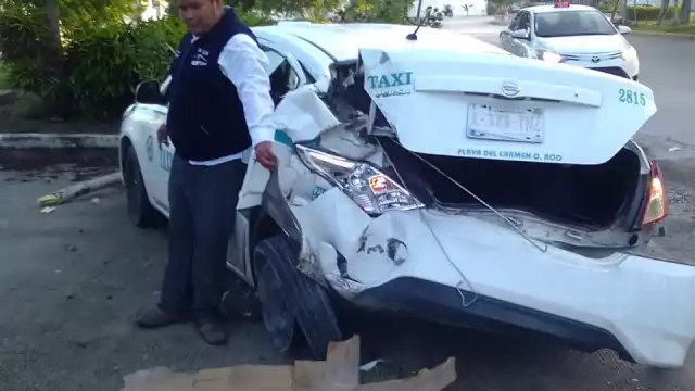 El taxista reclamó al conductor por el choque sufrido