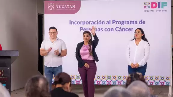 Entregarán a enfermos que carecen de recursos una despensa mensual y una beca bimestral