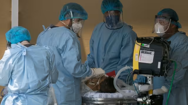 La nueva variante, considerada preocupante por la OMS, fue detectada primero en el sur de África