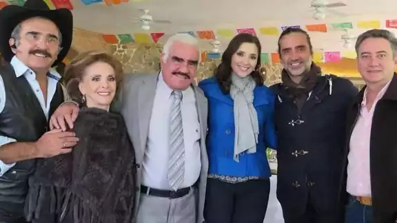 Familia de Vicente Fernández es acusada de tener nexos con el narcotráfico Familia de Vicente Fernández es acusada de tener nexos con el narcotráfico