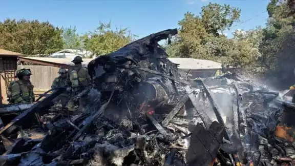 La aeronave terminó completamente destrozada