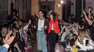 Alex Fernández y su novia