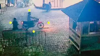 Por medio de cámaras de seguridad, se pudo obtener la imagen del momento en el que asesinan al policía en Playa del Carmen