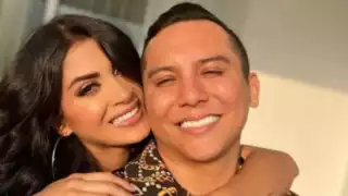 ¡Escándalo! Entre golpes llegaron Kimberly Flores y Edwin Luna al aeropuerto: VIDEO
