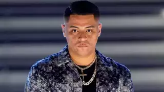 En una de sus historias de Instagram, el cantante portaba una máscara de oxigenación, preocupando a sus seguidores.