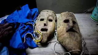 Un valioso testimonio es de Fray Alonso Ponce quien, en 1588, presencia en Dzitnup: “Dos danzas, una de muchachos y otra de indios grandes.”