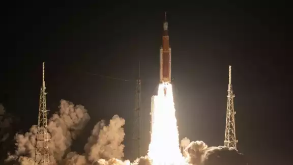 NASA lanza megacohete Artemis I a la Luna, el primero en 53 años NASA lanza megacohete Artemis I a la Luna, el primero en 53 años