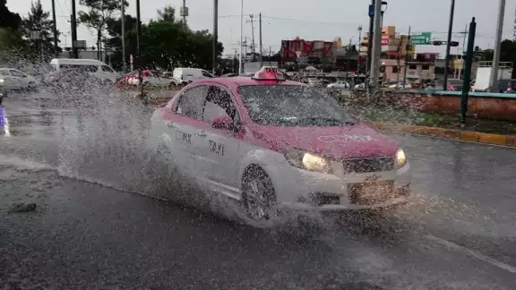 Continuará el temporal de lluvias torrenciales en Guerrero, y puntuales intensas en Michoacán, Oaxaca, Puebla y Veracruz Continuará el temporal de lluvias torrenciales en Guerrero, y puntuales intensas en Michoacán, Oaxaca, Puebla y Veracruz