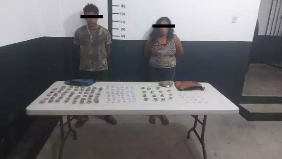 Una denuncia anónima a la Policía Municipal de Tizimín por venta de drogas dio con la detención de dos personas