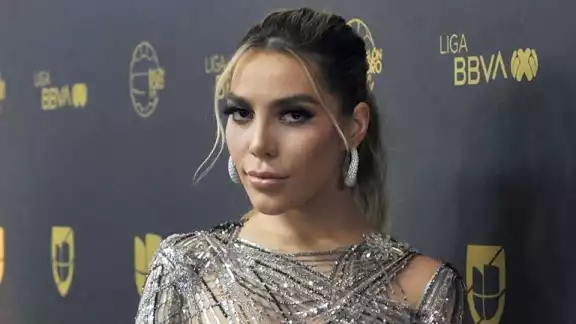 Frida Sofía tuvo un conflicto que llegó a la violencia física con una amiga que vivía cerca de su residencia en Miami, Florida Frida Sofía tuvo un conflicto que llegó a la violencia física con una amiga que vivía cerca de su residencia en Miami, Florida