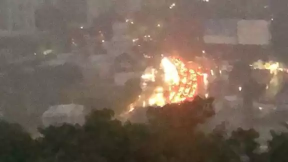 Al menos tres hombres rocearon gasolina al interior del Baby'O durante más de dos minutos; después prendieron fuego a las instalaciones, ubicadas en Acapulco Al menos tres hombres rocearon gasolina al interior del Baby'O durante más de dos minutos; después prendieron fuego a las instalaciones, ubicadas en Acapulco