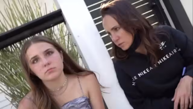 Tiffany Smith, madre de famosa youtuber, acusada de abuso