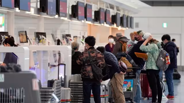 Se trata de un estudiante que no ha estado en el extranjero, quien dio positivo este viernes en Sidney, lo que podría ser el primera caso de transmisión local en el país