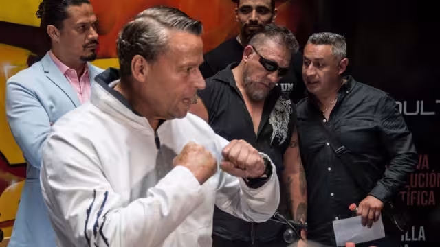 A lo largo de su carrera, el actor ha protagonizado varios pleitos y encontronazos con diferentes figuras.