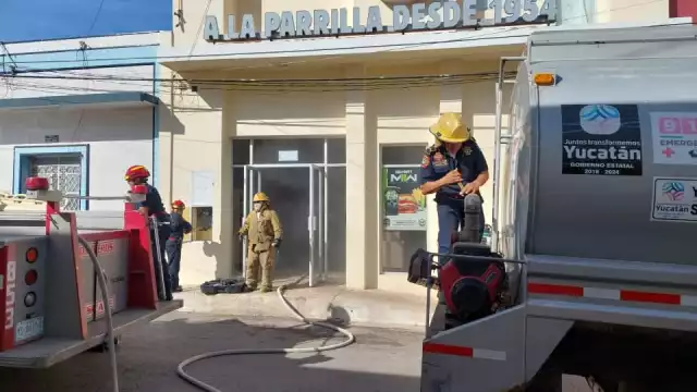 Una parrilla comenzó a echar humo