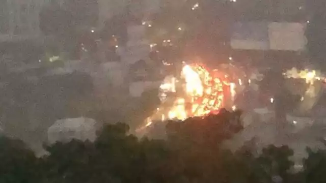 Al menos tres hombres rocearon gasolina al interior del Baby'O durante más de dos minutos; después prendieron fuego a las instalaciones, ubicadas en Acapulco