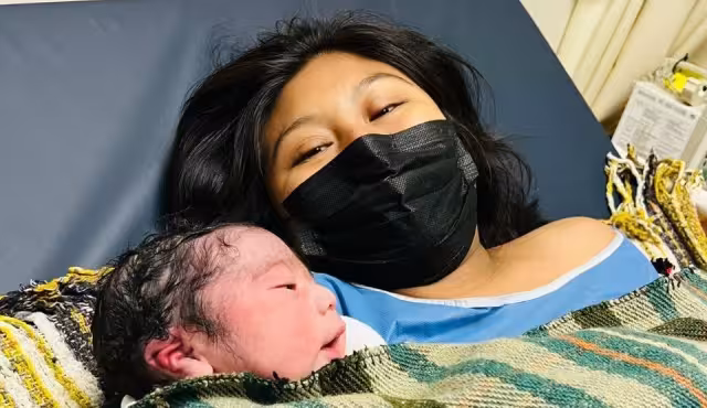 Siete mujeres se convirtieron en madres este 10 de mayo