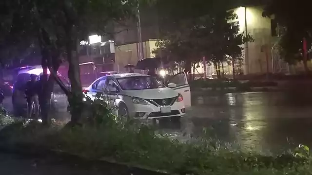 La unidad donde fue hallada el taxista asesinado en Playa del Carfmen fue llevada a Seguridad Pública de la ciudad