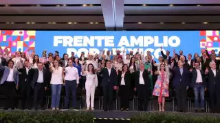 Los aspirantes del Frente Amplio tienen hasta 6 horas para retirar sus publicaciones en redes sociales en donde hacen referencia a la búsqueda de un cargo político
