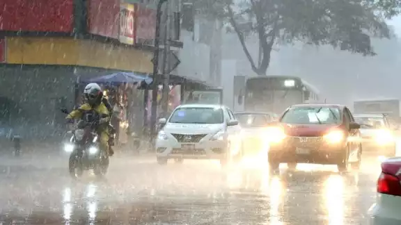 Inundaciones en varios puntos de la CDMX provocan mucho tránsito