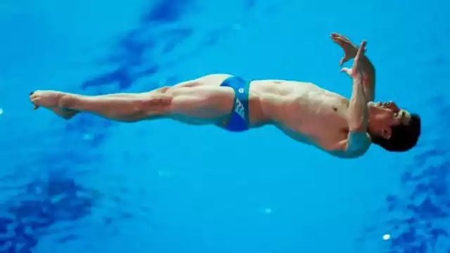 El clavadista mexicano logró su primer objetivo de clasificar a la siguiente ronda