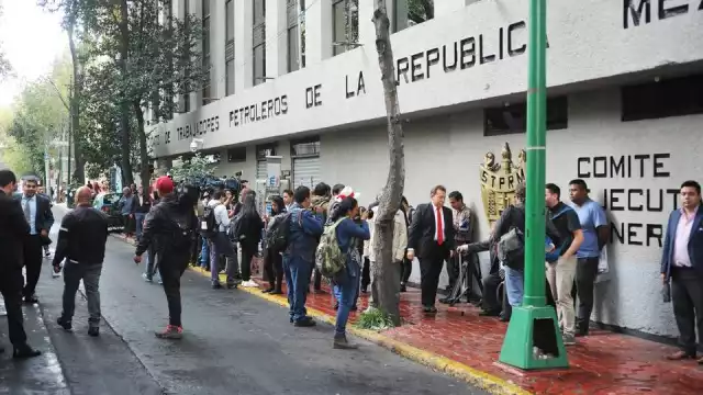 Sindicato petrolero emplaza a huelga; no hay acuerdo para contrato colectivo