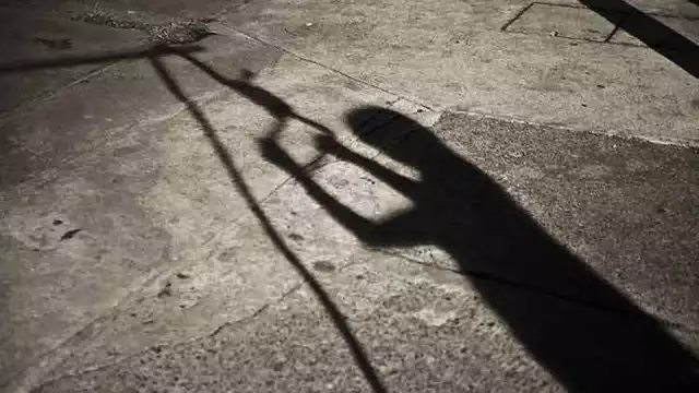 El hombre se colgó dentro de su casa