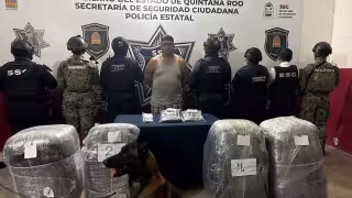 Cae beliceño con cargamento de droga en el bulevar Bahía de la ciudad de Chetumal