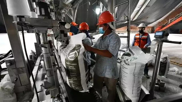 La economía es demasiado lenta porque la paraestatal aún no define su forma de operar