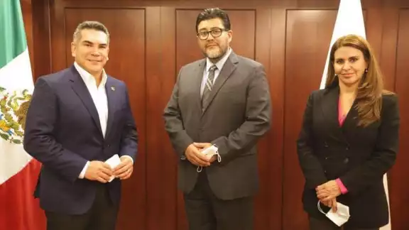 El Titular del Tribunal Electoral escuchó las posturas de los representantas de MC y la del presidente nacional del PRI El Titular del Tribunal Electoral escuchó las posturas de los representantas de MC y la del presidente nacional del PRI