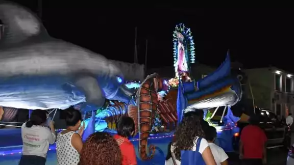 Fieles católicos han celebrado por 50 años las procesiones Fieles católicos han celebrado por 50 años las procesiones