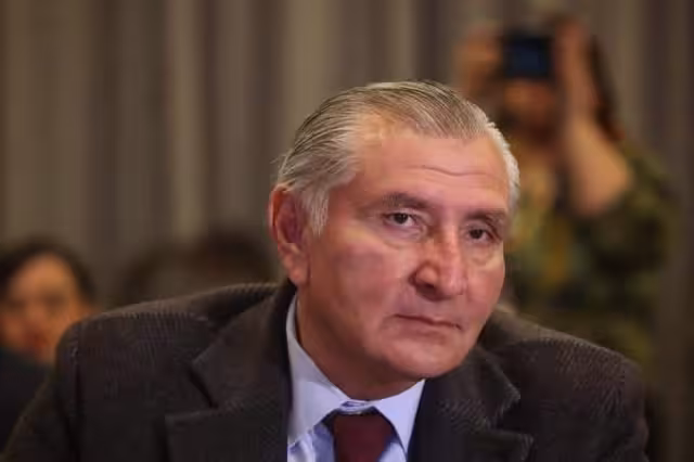 Adán Augusto López aseguró que el gobierno federal no tiene la intención de desaparecer al INE