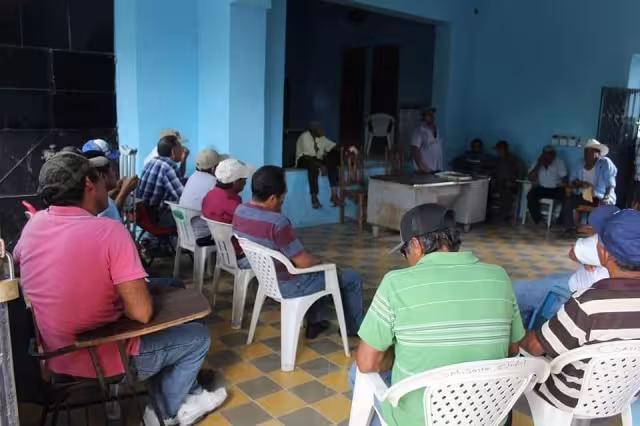 Los ejidatarios recordaron que el caso del ejido Luna recibirán 28 millones de pesos más, cuando Pejelagarto tiene un tramo más largo