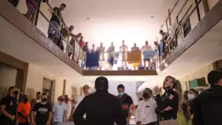 Reclusos denuncian actos de corrupción del Director del Cereso de Ciudad del Carmen