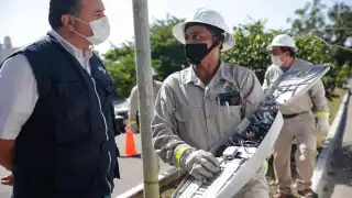 La maestra por la UNAM indicó que Renán Barrera debió haber contratado un cuerpo colegiado de abogados para asesorarse