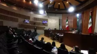 La comisión difirió hasta mañana a las 9:30 horas el encuentro para discutir la reforma los artículos 41, 73, 99 y 105 de la Constitución Política.