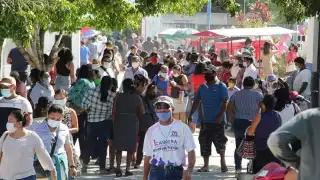 En la capital, el acceso a los camposantos fue controlado; el tiempo de visita era de 30 minutos por persona