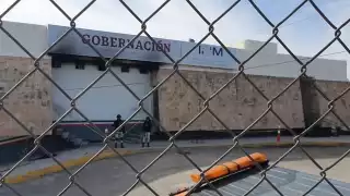 Detienen a tres funcionarios del INM por incendio en Ciudad Juárez
