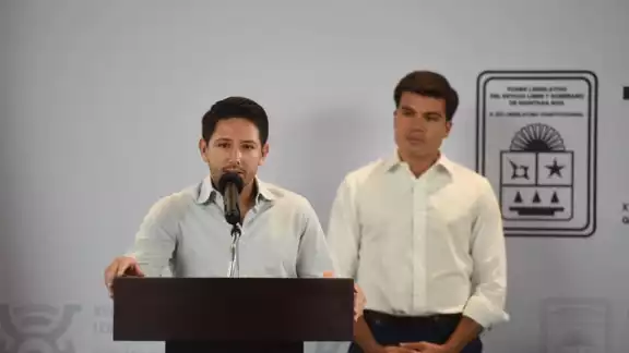 La renuncia se dio a unas horas de que se realice el cambio en la presidencia de la Jugocopo