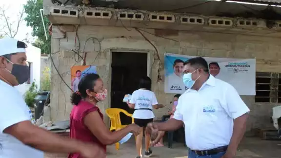 Raúl Romero se comprometió a trabajar hombro con hombro con los presidentes municipales Raúl Romero se comprometió a trabajar hombro con hombro con los presidentes municipales