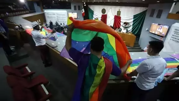 Congreso de Nuevo León aprueba el matrimonio igualitario
