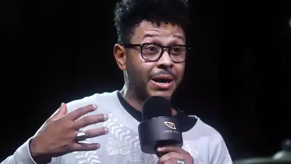 Kalimba es nuevamente acusado de acoso, ahora es Flor Martino quien lo señala