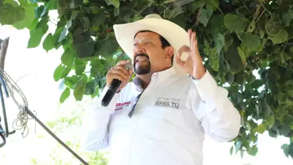 Serapio Vargas quiere dedicar un espacio para las personas nudistas Serapio Vargas quiere dedicar un espacio para las personas nudistas